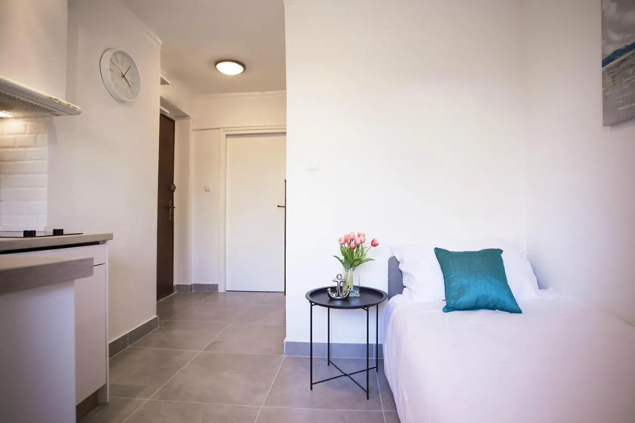Studio Apartment Zen Split